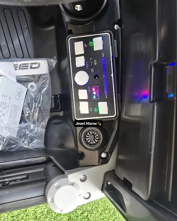 Voiture électrique Mercedes Mini 4×4 05
